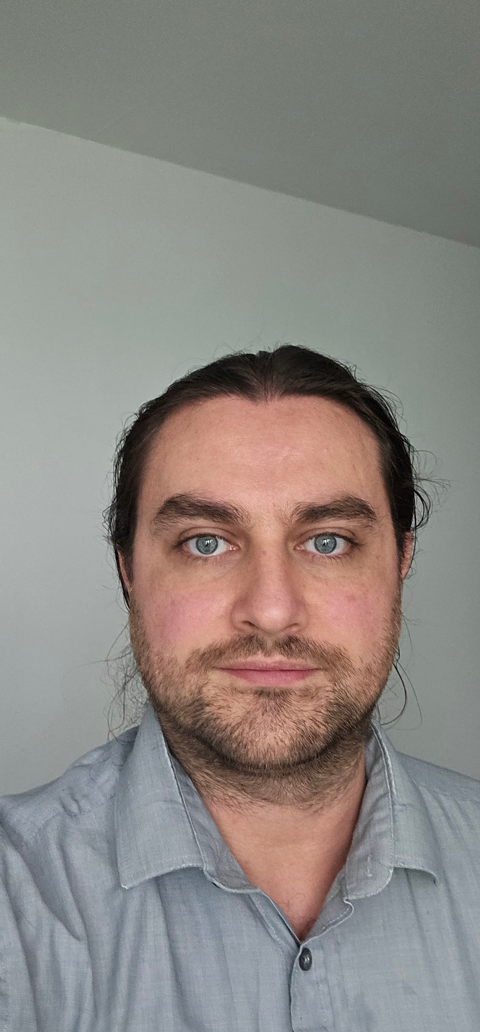 Dr Nicolas Benard